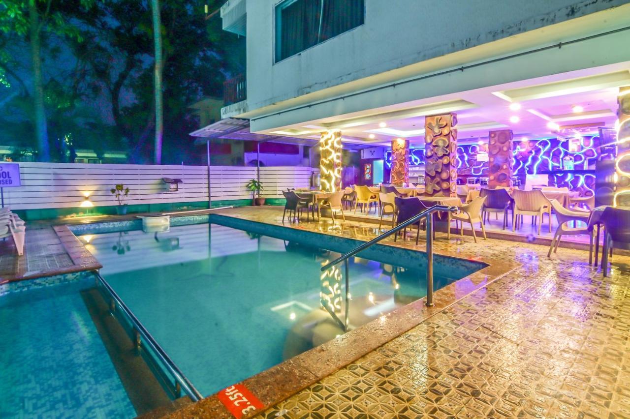 De Falcon Goa Beach Resort Candolim Eksteriør bilde
