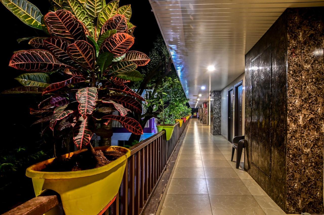 De Falcon Goa Beach Resort Candolim Eksteriør bilde
